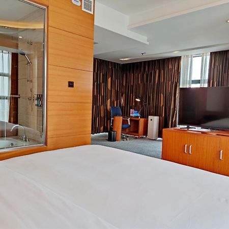 Holiday Inn Express Beijing Huacai By Ihg Eksteriør billede