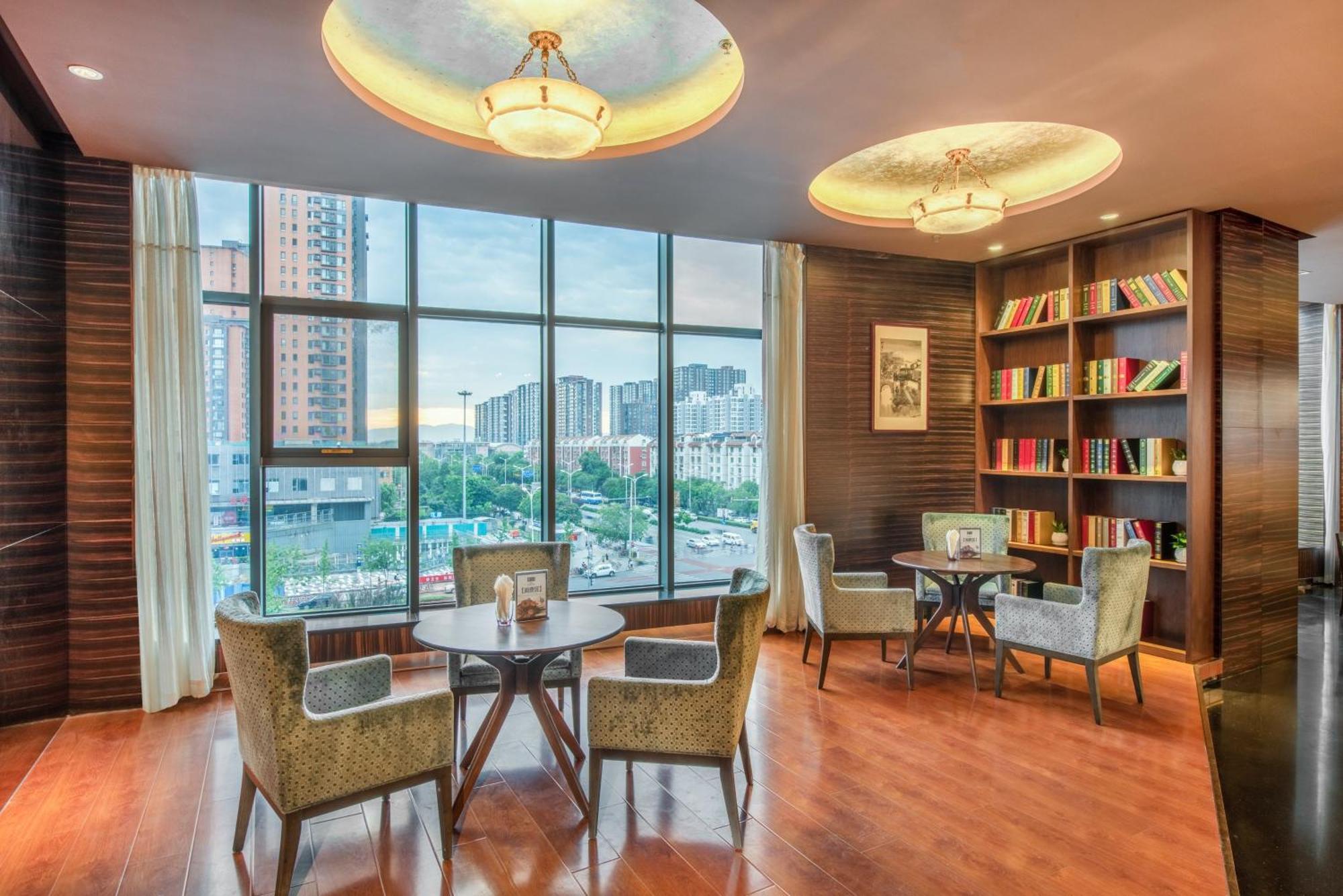 Holiday Inn Express Beijing Huacai By Ihg Eksteriør billede